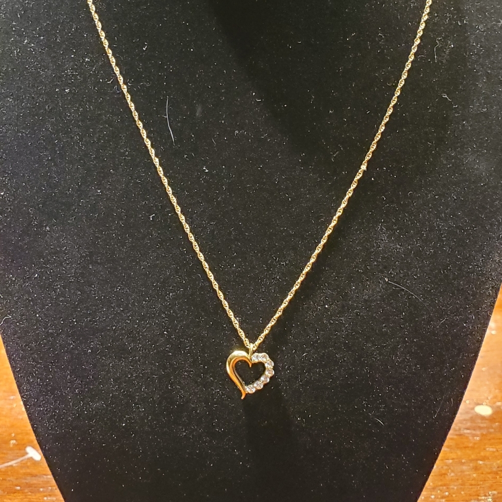 14k gold stampd necklace & 10k heart pendant